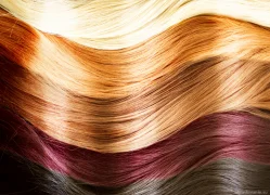 Почему лучше красить волосы в салоне